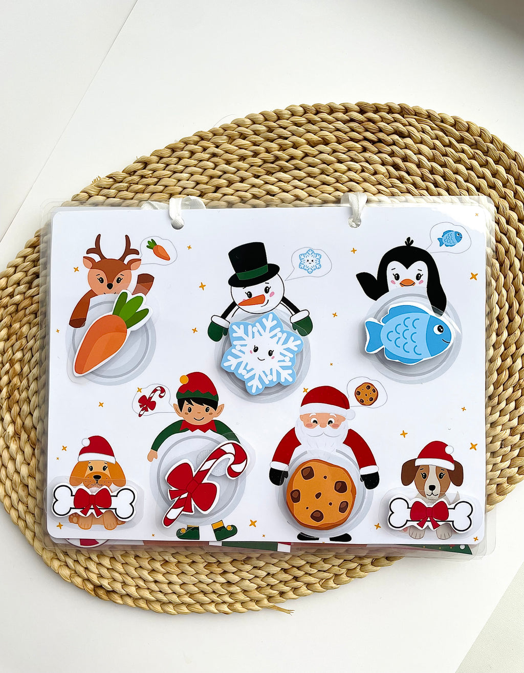 Ziemassvētku lipekļu grāmatiņa